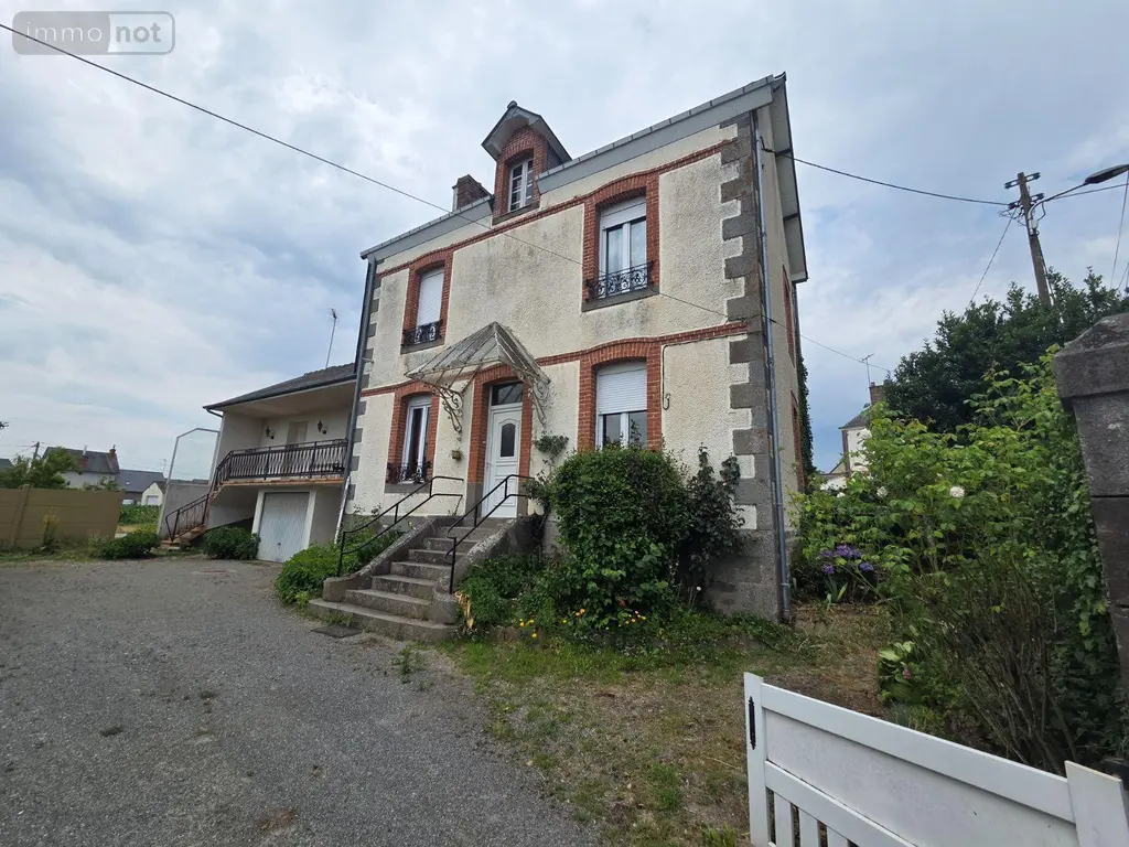 Maison a vendre Ambrières-les-Vallées 53300 Mayenne 53 98 m2 7 pièces 120500 euros 53075DLS26017 013