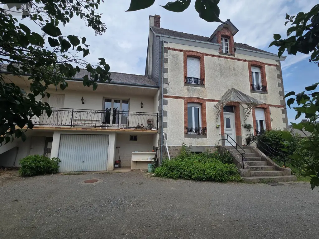 Maison a vendre Ambrières-les-Vallées 53300 Mayenne 53 98 m2 7 pièces 120500 euros 53075DLS26017 001