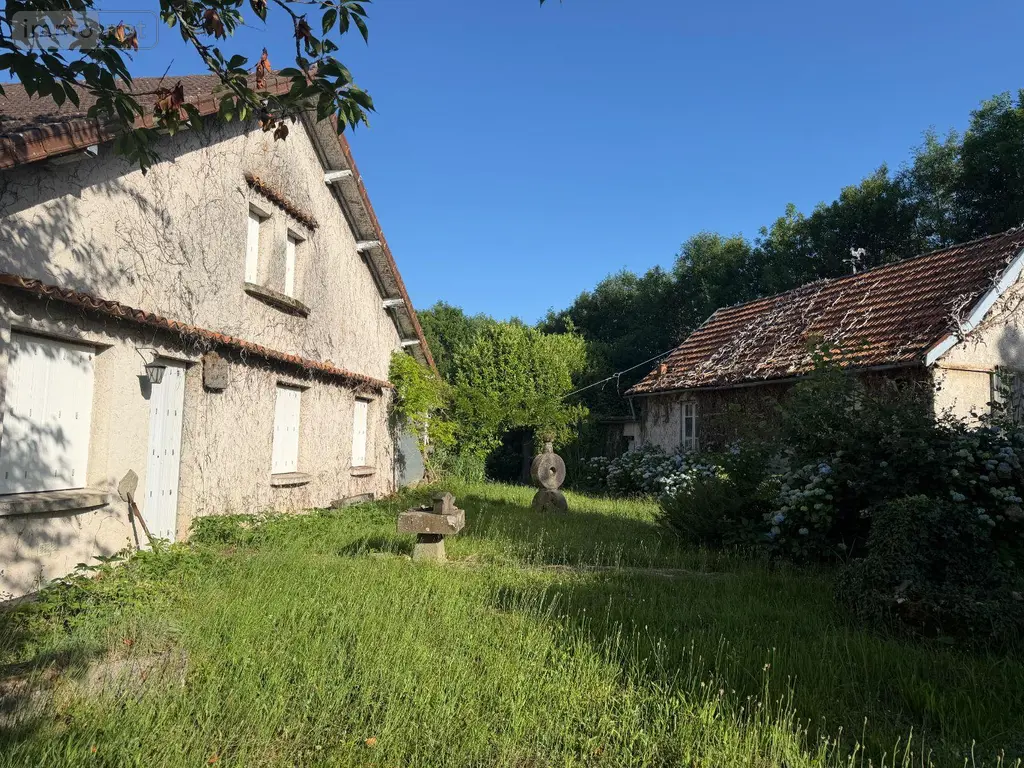 Maison a vendre Mauriac 15200 Cantal 15 10 pièces 212000 euros 15060/1271 012