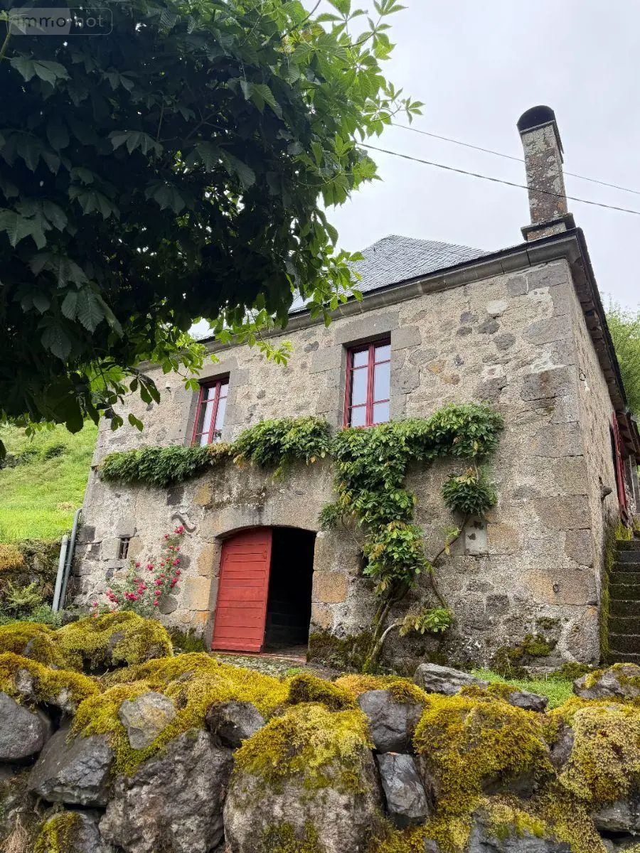 Maison a vendre Saint-Paul-de-Salers 15140 Cantal 15 8 pièces 212000 euros 15060/1272 002