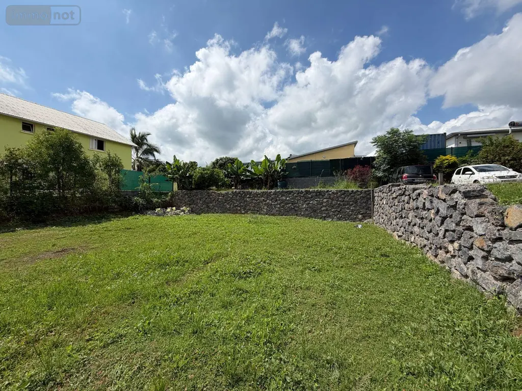 Terrain a batir a vendre Saint-Paul 97460 La Réunion 974 180000 euros 97405/296 004