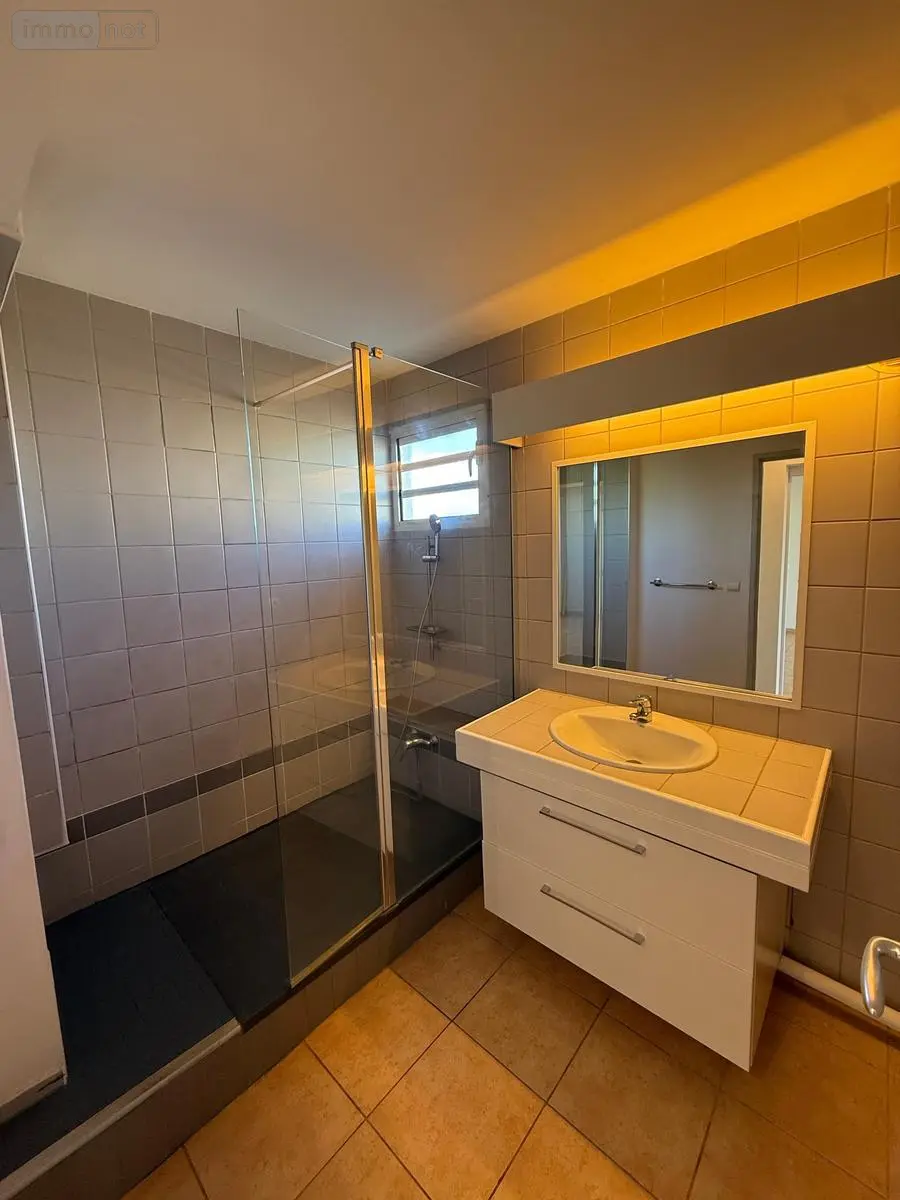 Appartement a vendre Saint-Gilles-les-Bains 97434 La Réunion 974 61 m2 3 pièces 365000 euros 97424/288 008
