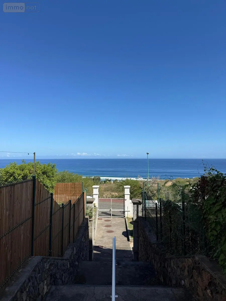 Appartement a vendre Saint-Gilles-les-Bains 97434 La Réunion 974 61 m2 3 pièces 365000 euros 97424/288 012