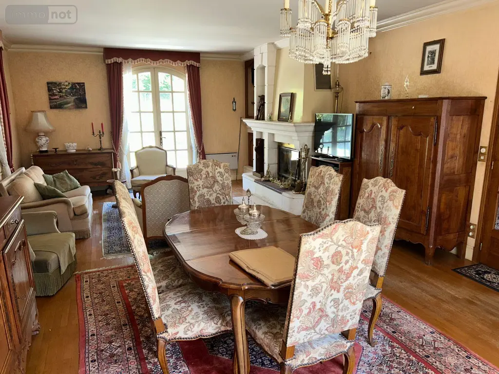 Maison a vendre La Ferté-Saint-Cyr 41220 Loir-et-Cher 41 193 m2 9 pièces 294000 euros 41022/1381 012