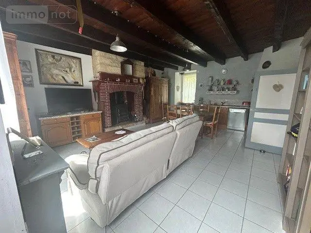 Maison a vendre Saint-Juvat 22630 Côtes-d'Armor 22 137 m2 168600 euros 22046-295 003