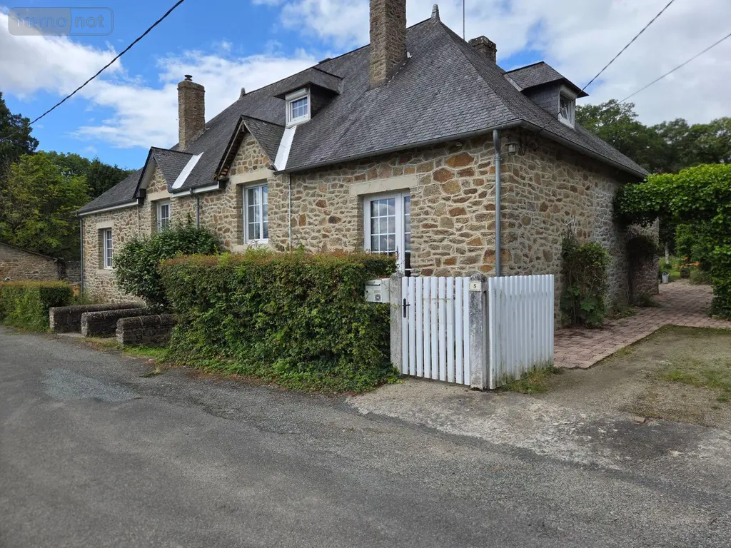 Maison a vendre Saint-Georges-Buttavent 53100 Mayenne 53 164 m2 7 pièces 301600 euros 53075/FC18 001