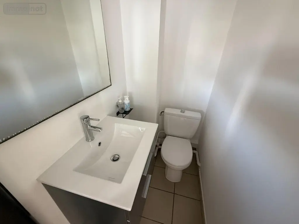 Fonds et murs commerciaux a vendre Saint-Denis 97490 La Réunion 974 107 m2 7 pièces 354000 euros 97405/297 018