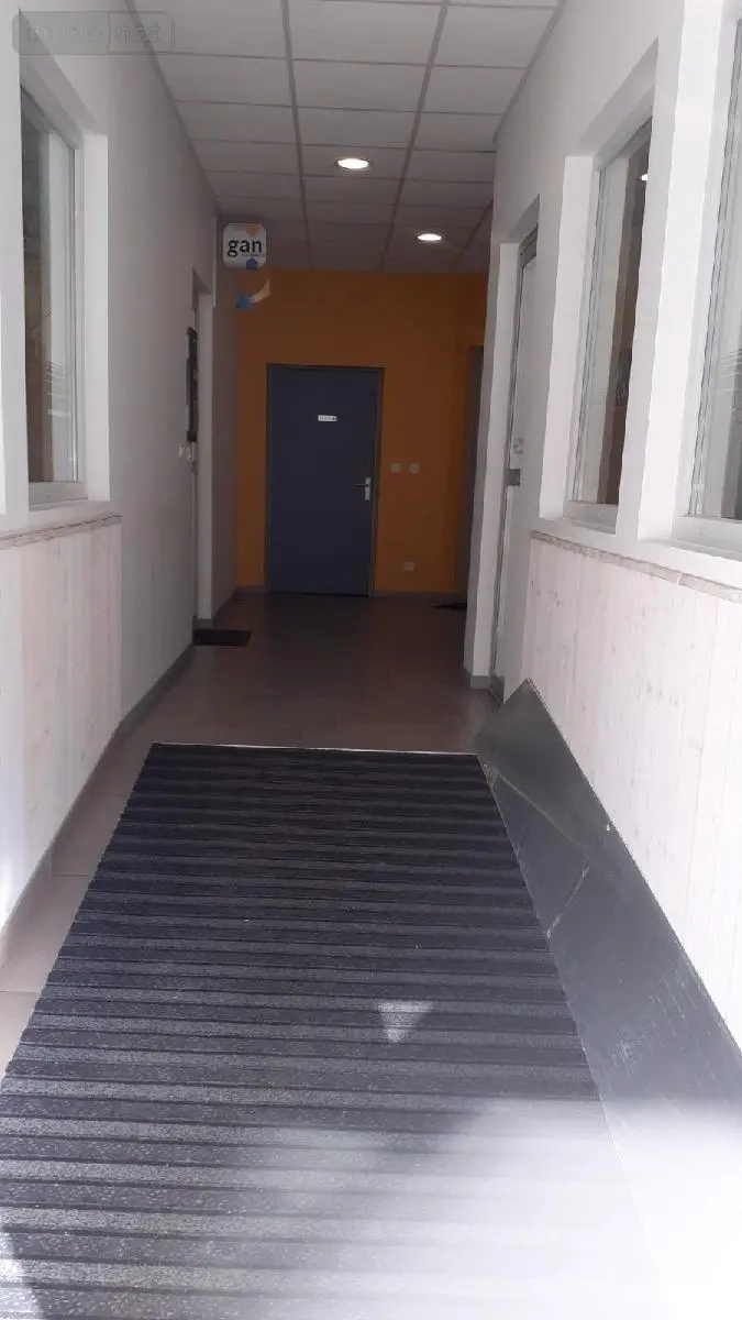 Location fonds et murs commerciaux La Guerche-de-Bretagne 35130 Ille-et-Vilaine 35 80 m2 3 pièces 600 euros 23081 002
