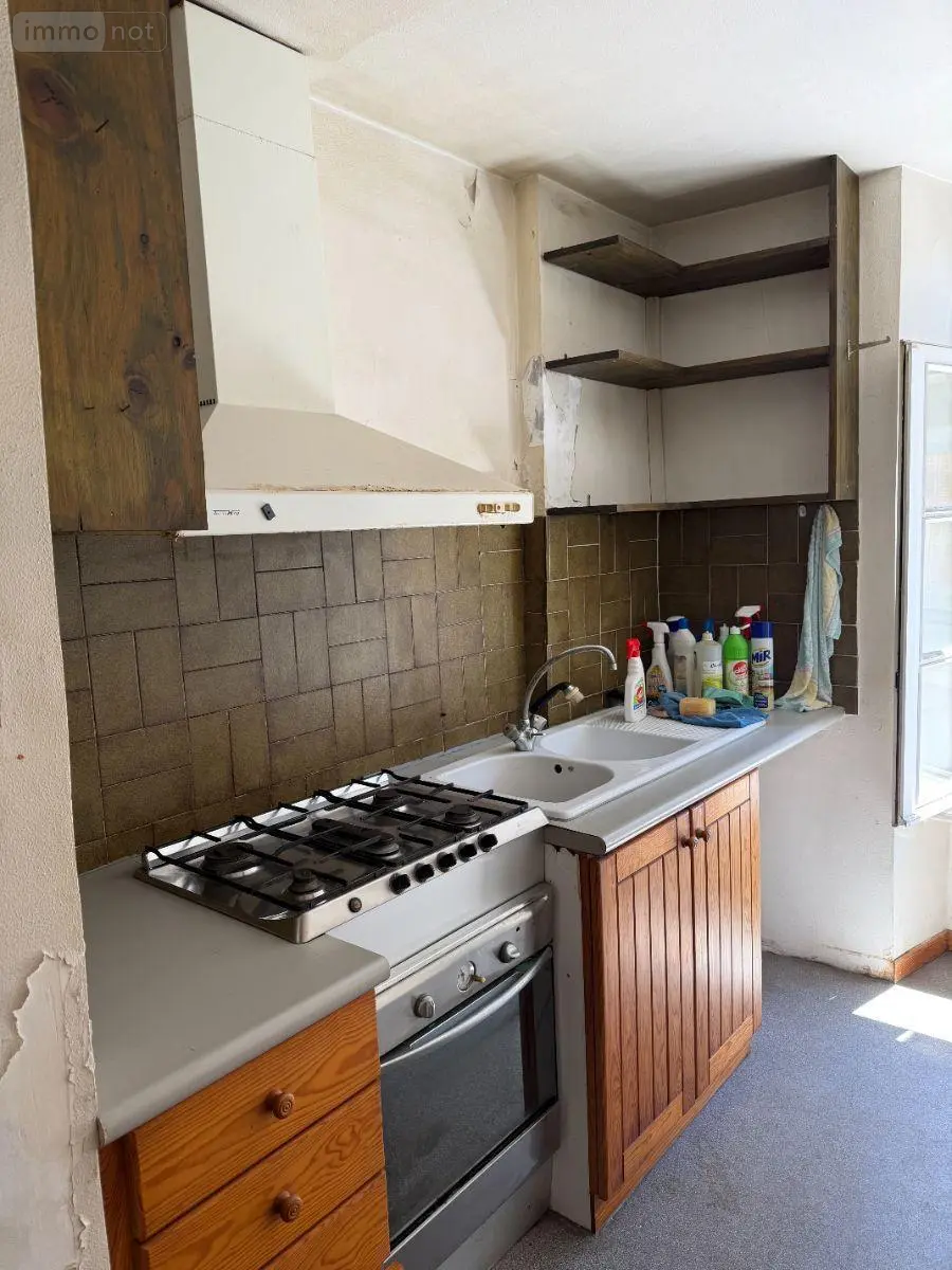 Immeuble de rapport a vendre Mauriac 15200 Cantal 15 144 m2 37100 euros 15060/1274 005
