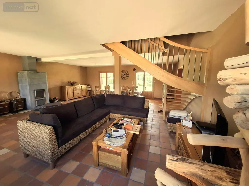 Maison a vendre Auzelles 63590 Puy-de-Dôme 63 144 m2 8 pièces 399000 euros 2026-83-2026182 006