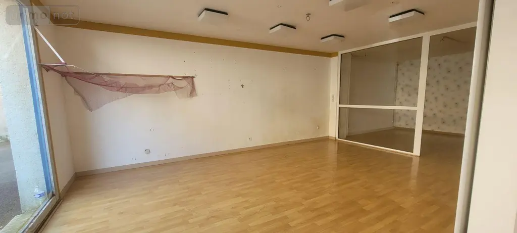 Fonds et murs commerciaux a vendre Châteaulin 29150 Finistère 29 59 m2 2 pièces 68900 euros 3280-20 003
