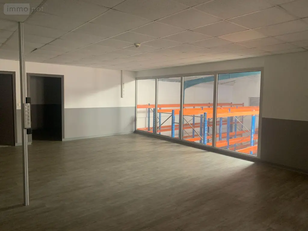 Fonds et murs commerciaux a vendre Sainte-Marie 97438 La Réunion 974 3 pièces 1942500 euros 97405/302 007