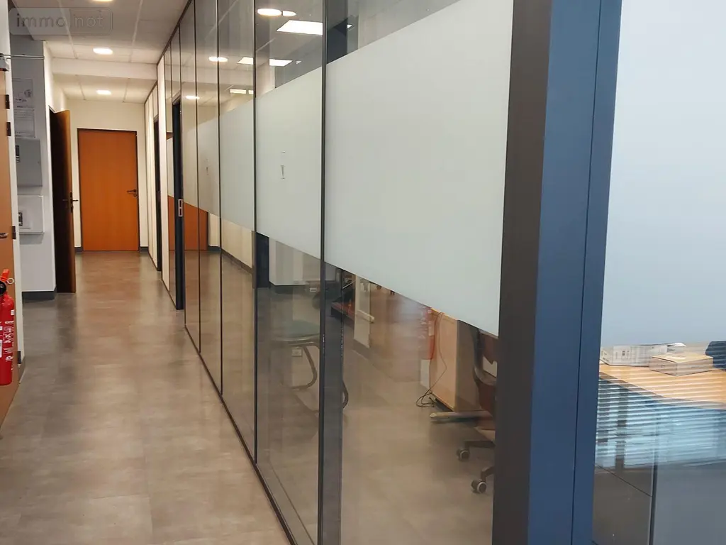 Fonds et murs commerciaux a vendre Tinténiac 35190 Ille-et-Vilaine 35 12 pièces 1268000 euros 091-878 007