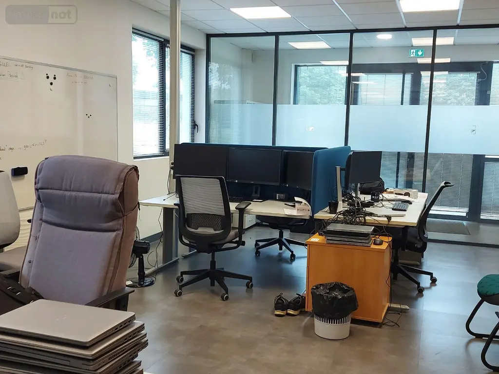 Fonds et murs commerciaux a vendre Tinténiac 35190 Ille-et-Vilaine 35 12 pièces 1268000 euros 091-878 010