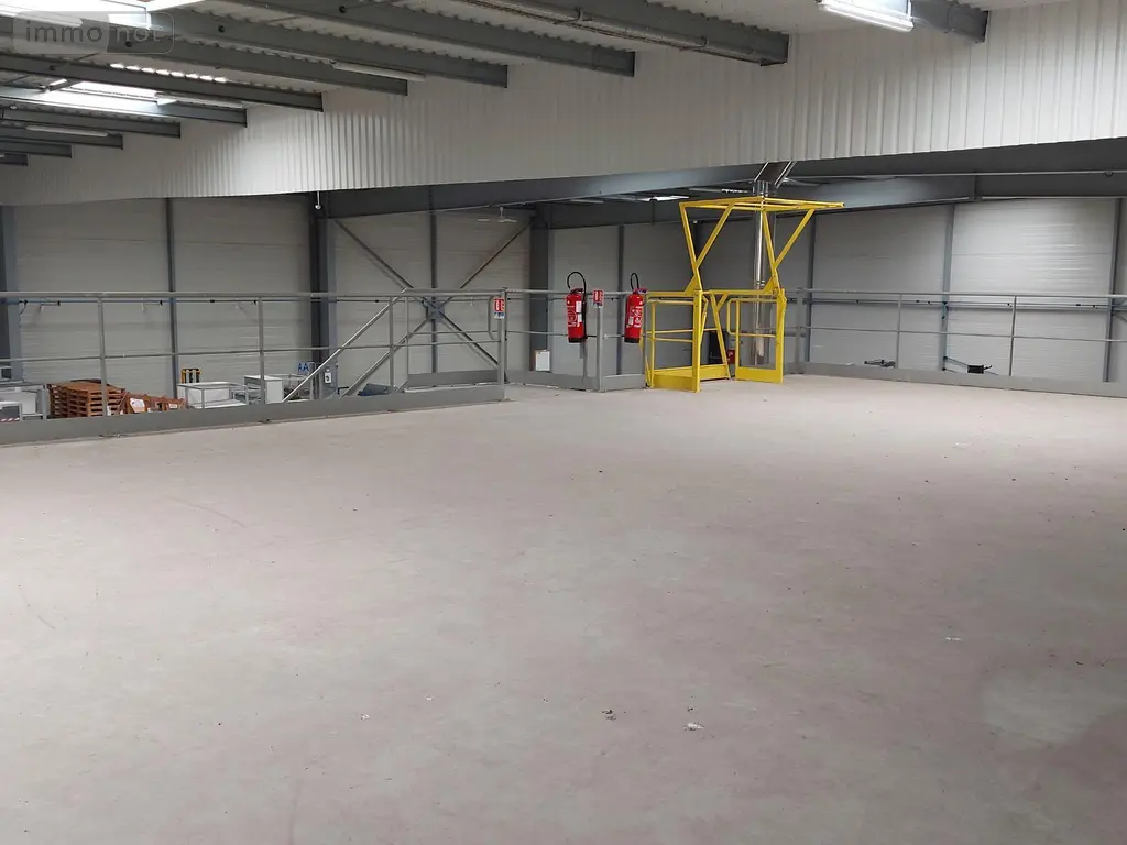 Fonds et murs commerciaux a vendre Tinténiac 35190 Ille-et-Vilaine 35 12 pièces 1268000 euros 091-878 003