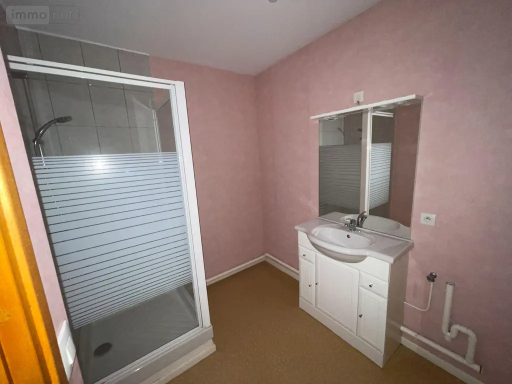 Location appartement Saint-Pol-sur-Ternoise 62130 Pas-de-Calais 62 69 m2 3 pièces 610 euros 2481 006