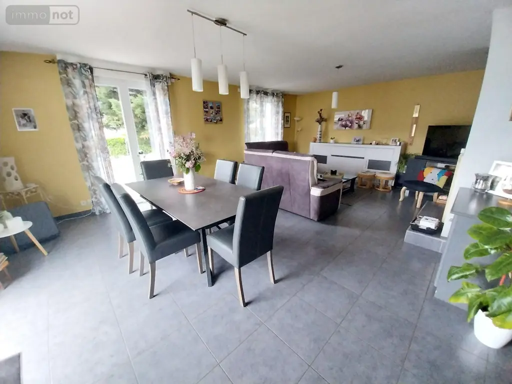 Maison a vendre La Chapelle-Erbrée 35500 Ille-et-Vilaine 35 144 m2 6 pièces 239200 euros 35131-291 005