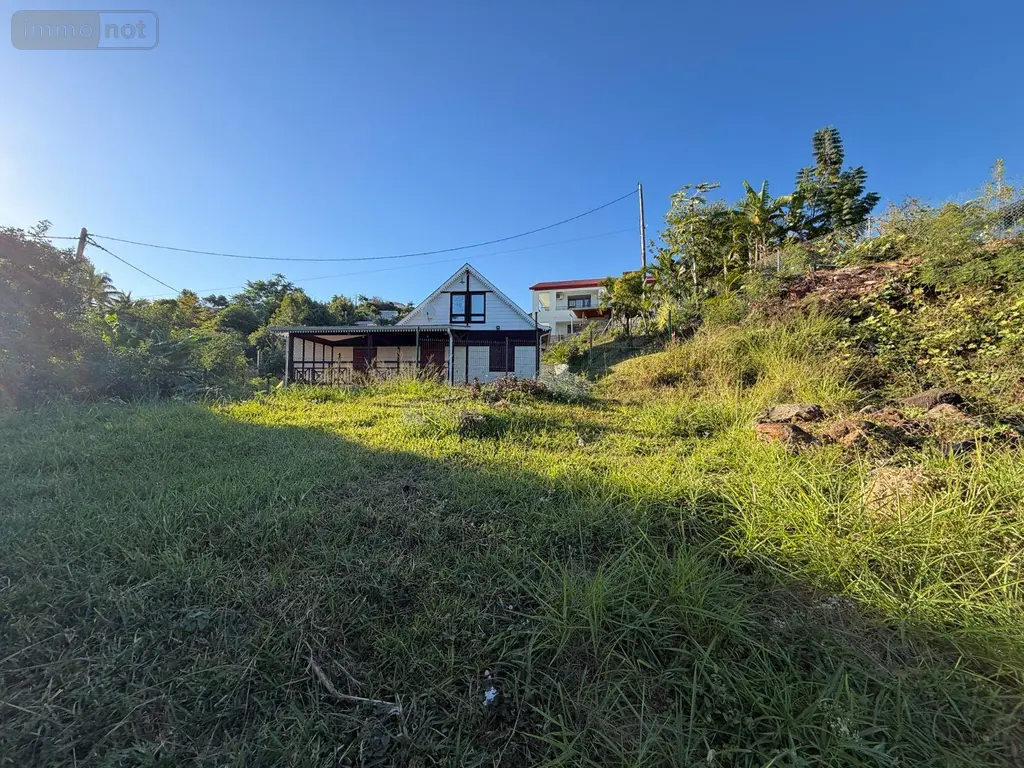 Terrain a batir a vendre La Possession 97419 La Réunion 974 213000 euros 97405/306 003
