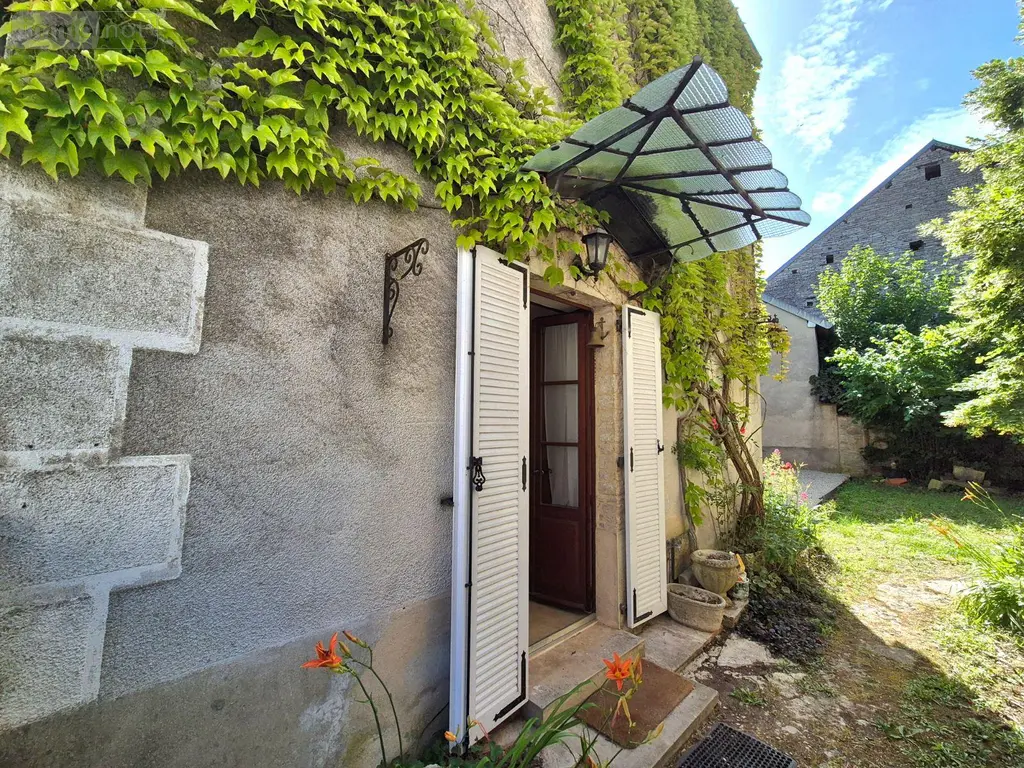 Maison a vendre Essoyes 10360 Aube 10 120 m2 5 pièces 89000 euros 10043-388 017