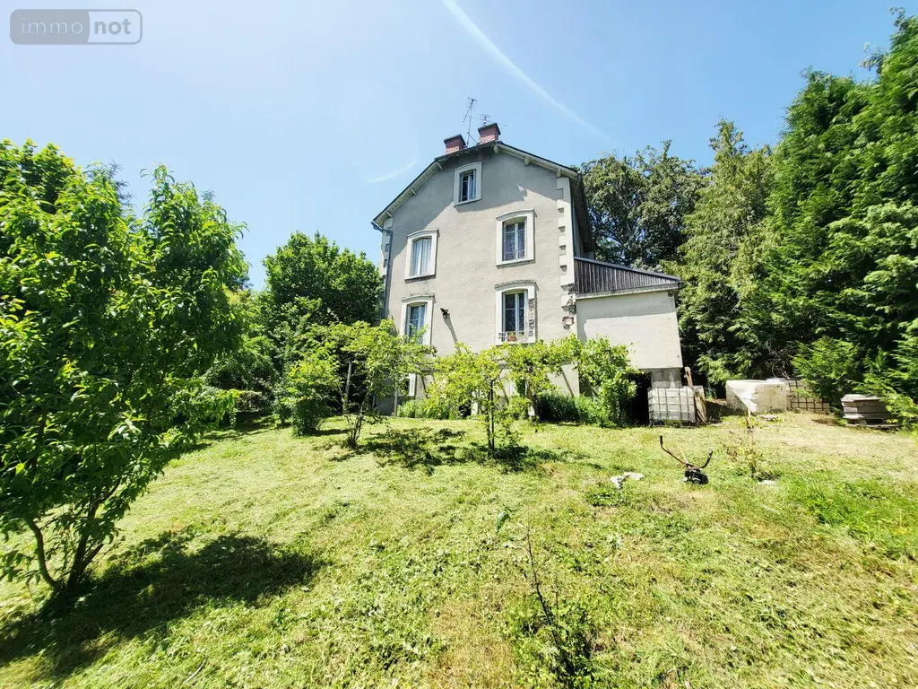 Maison a vendre Ussel 19200 Corrèze 19 163 m2 9 pièces 149000 euros UM 1317 001