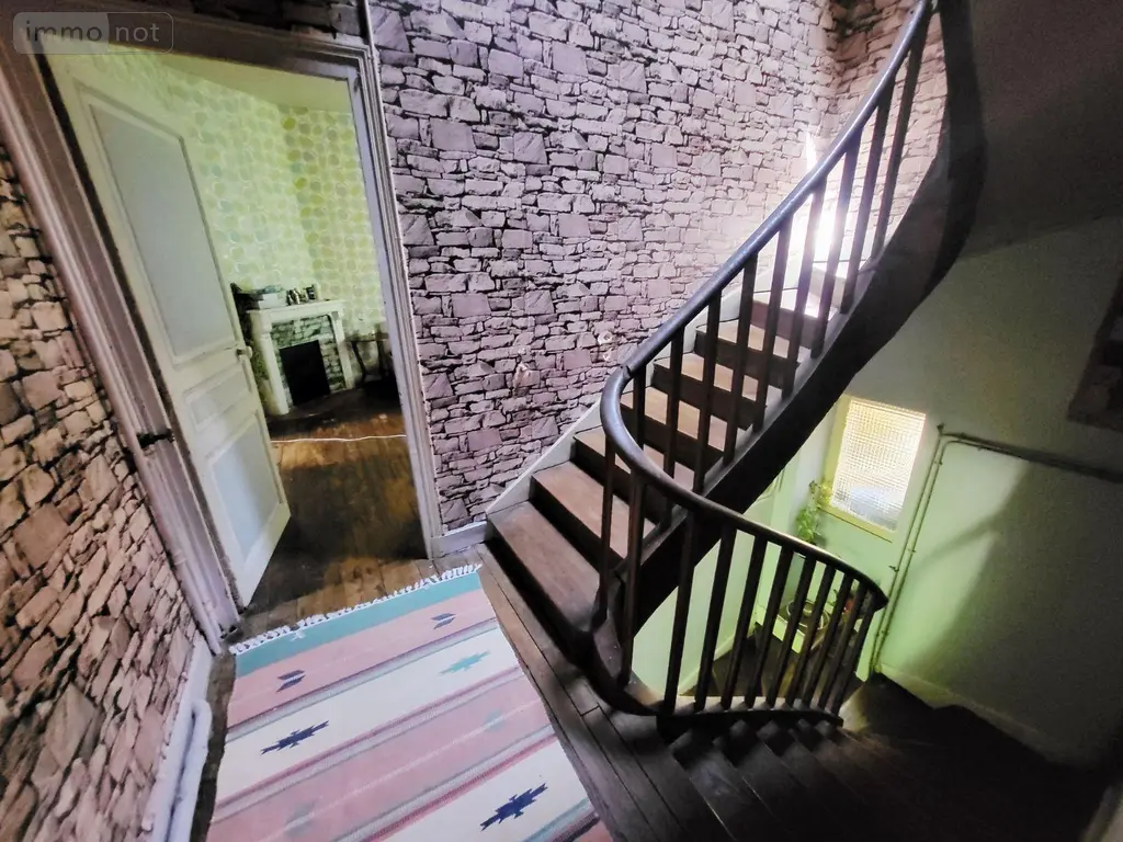 Maison a vendre Ussel 19200 Corrèze 19 163 m2 9 pièces 149000 euros UM 1317 007