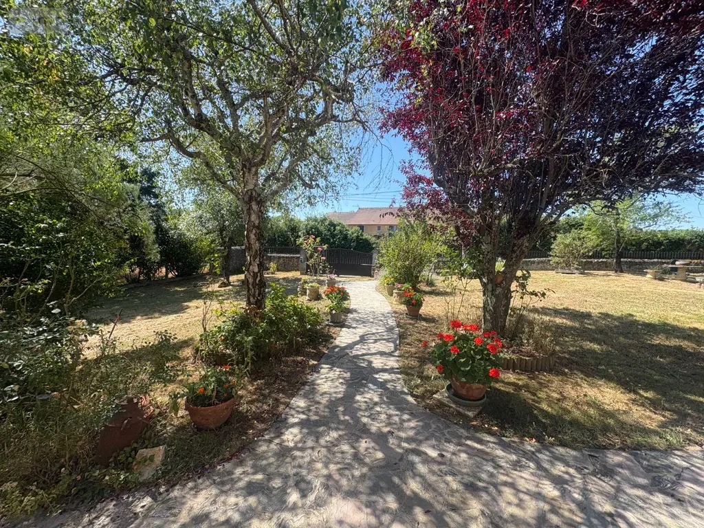 Maison a vendre Argenton-sur-Creuse 36200 Indre 36 158 m2 6 pièces 190800 euros 037/2749 002