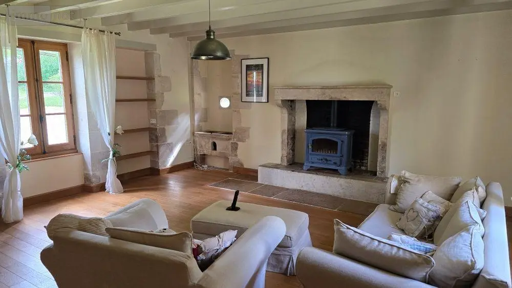 Propriete a vendre La Mothe-Saint-Héray 79800 Deux-Sèvres 79 175 m2 5 pièces 394500 euros 13026 005