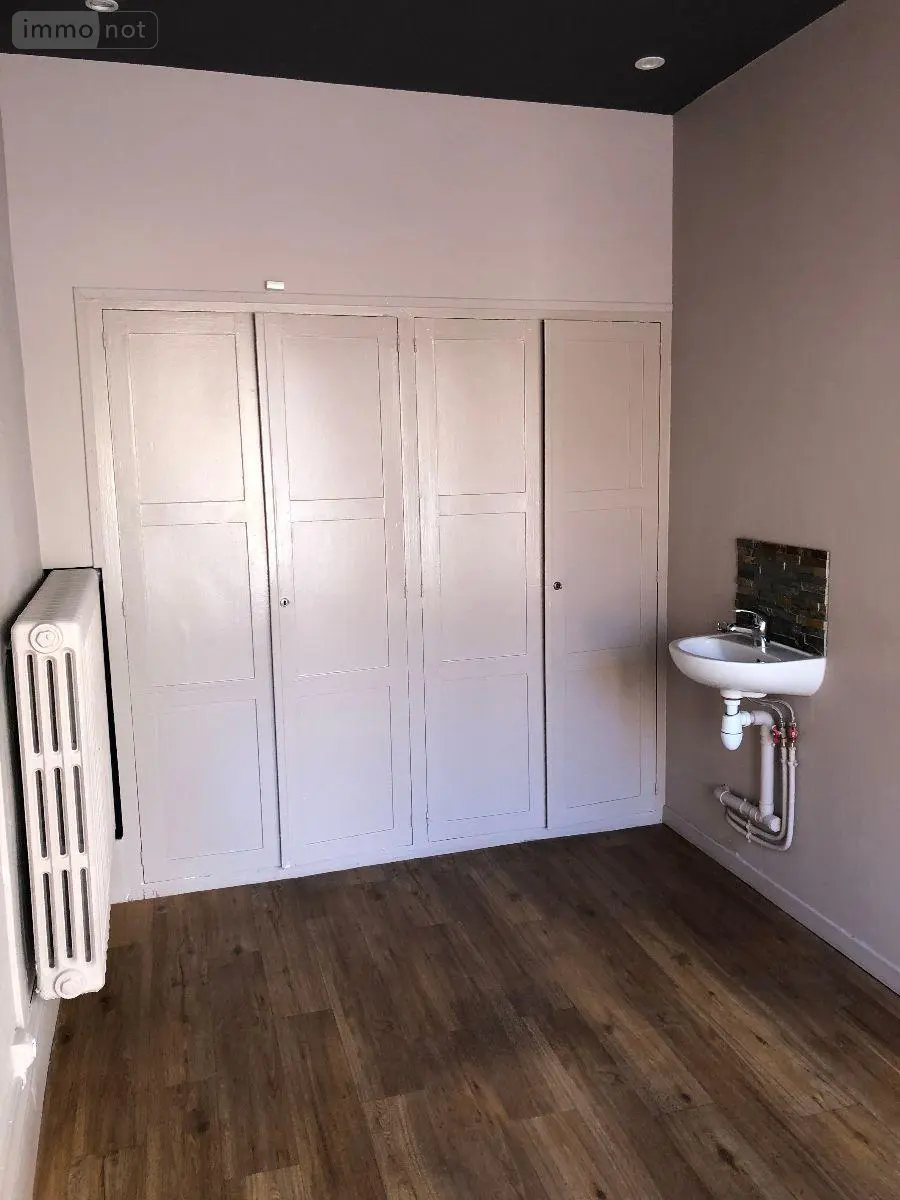 Location fonds et murs commerciaux Chalon-sur-Saône 71100 Saône-et-Loire 71 31 m2 660 euros 13783/585 003