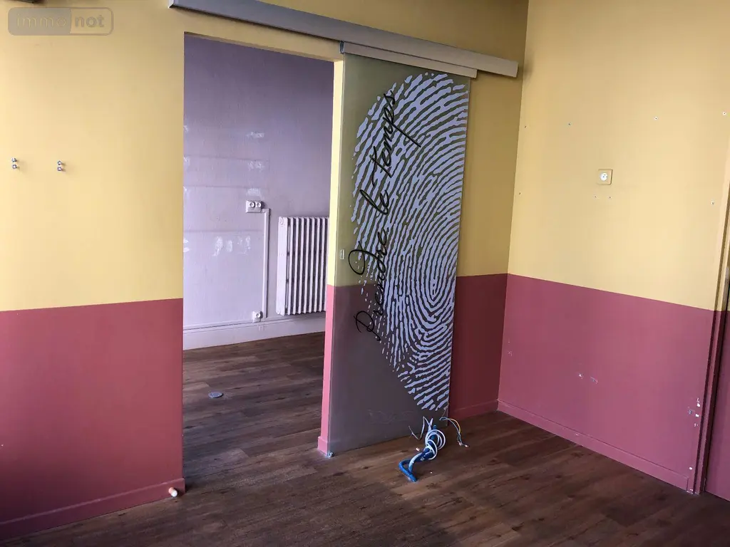 Location fonds et murs commerciaux Chalon-sur-Saône 71100 Saône-et-Loire 71 31 m2 660 euros 13783/585 008