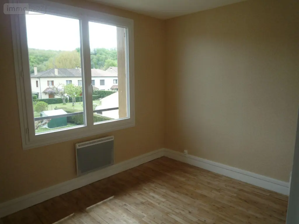 Immeuble de rapport a vendre Lalinde 24150 Dordogne 24 243 m2 12 pièces 299900 euros 18113/185 024