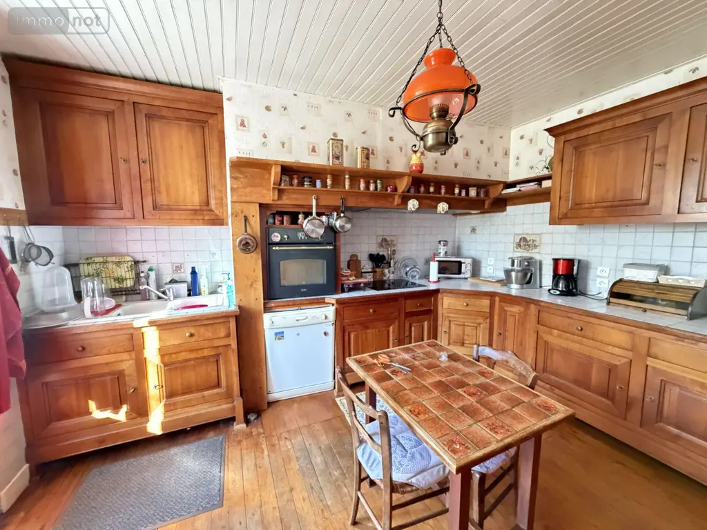 Maison a vendre Omps 15290 Cantal 15 166 m2 5 pièces 275600 euros 15061-67 016
