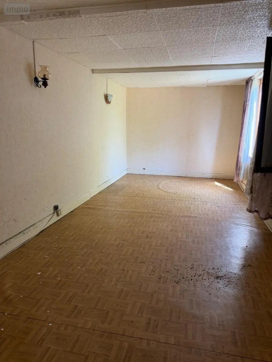 Maison a vendre Chinon 37500 Indre-et-Loire 37 75 m2 3 pièces 88560 euros 37049-149 007