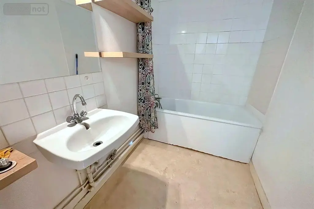 Appartement a vendre Caen 14000 Calvados 14 43 m2 2 pièces 137800 euros 14005/APPT/460 005