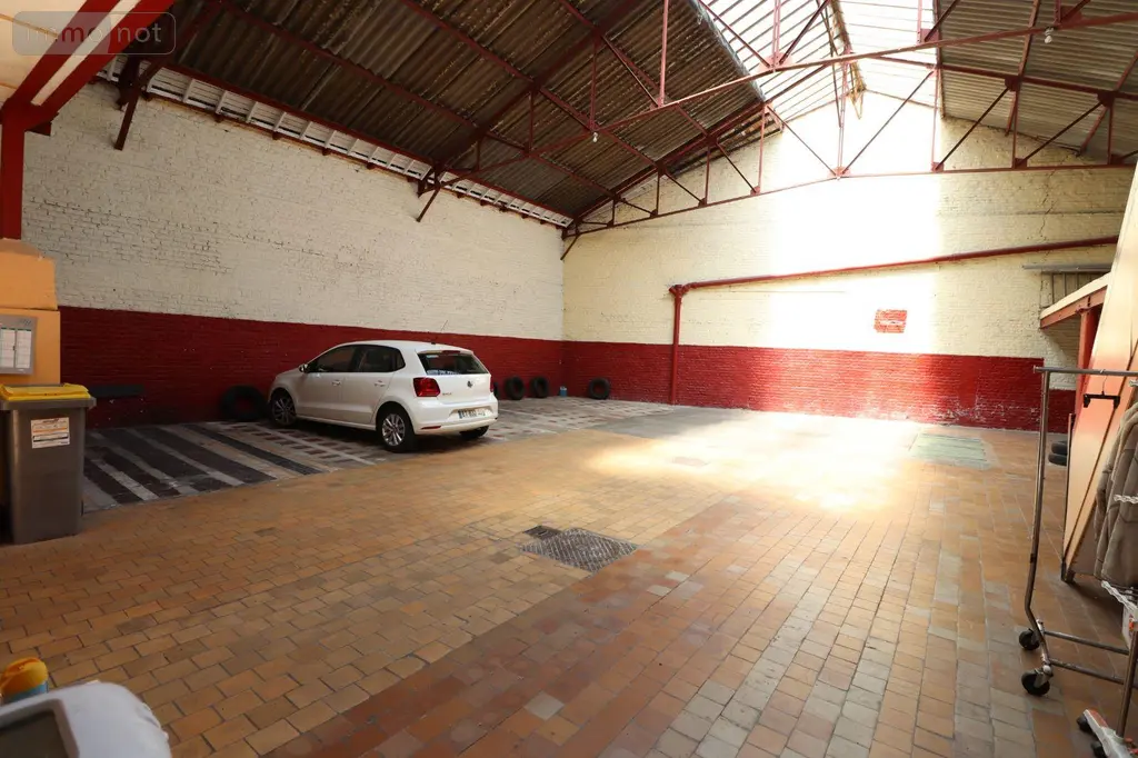 Garage et parking a vendre Armentières 59280 Nord 59 220 m2 9 pièces 322400 euros 13084/2911 001