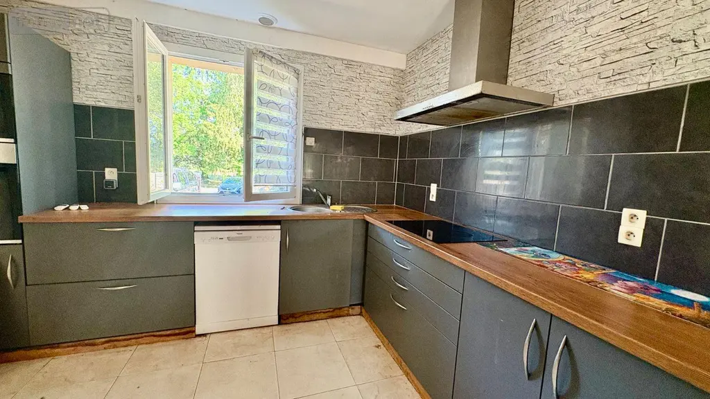 Maison a vendre Millançay 41200 Loir-et-Cher 41 104 m2 5 pièces 160208 euros 044/2082 005