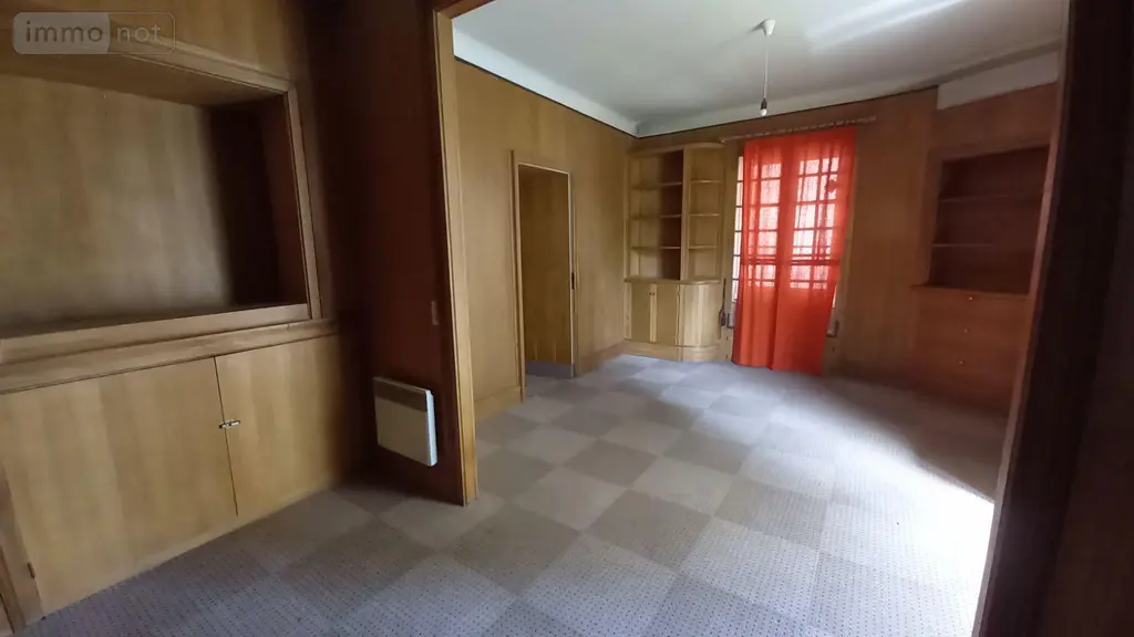 Maison a vendre Vic-sur-Cère 15800 Cantal 15 250 m2 12 pièces 168700 euros MG/2562 004