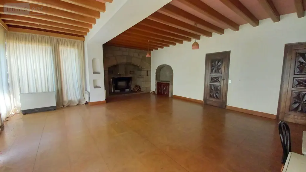 Maison a vendre Vic-sur-Cère 15800 Cantal 15 250 m2 12 pièces 168700 euros MG/2562 002