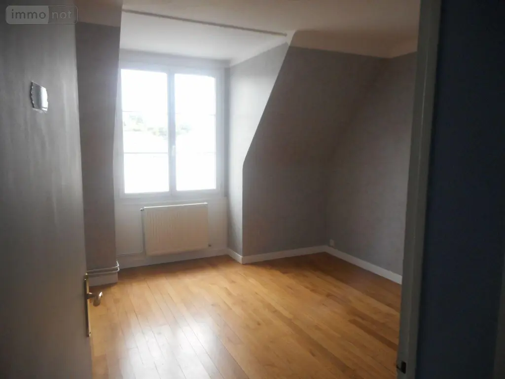 Location appartement Condé-en-Normandie 14110 Calvados 14 94 m2 5 pièces 531 euros 3702 005