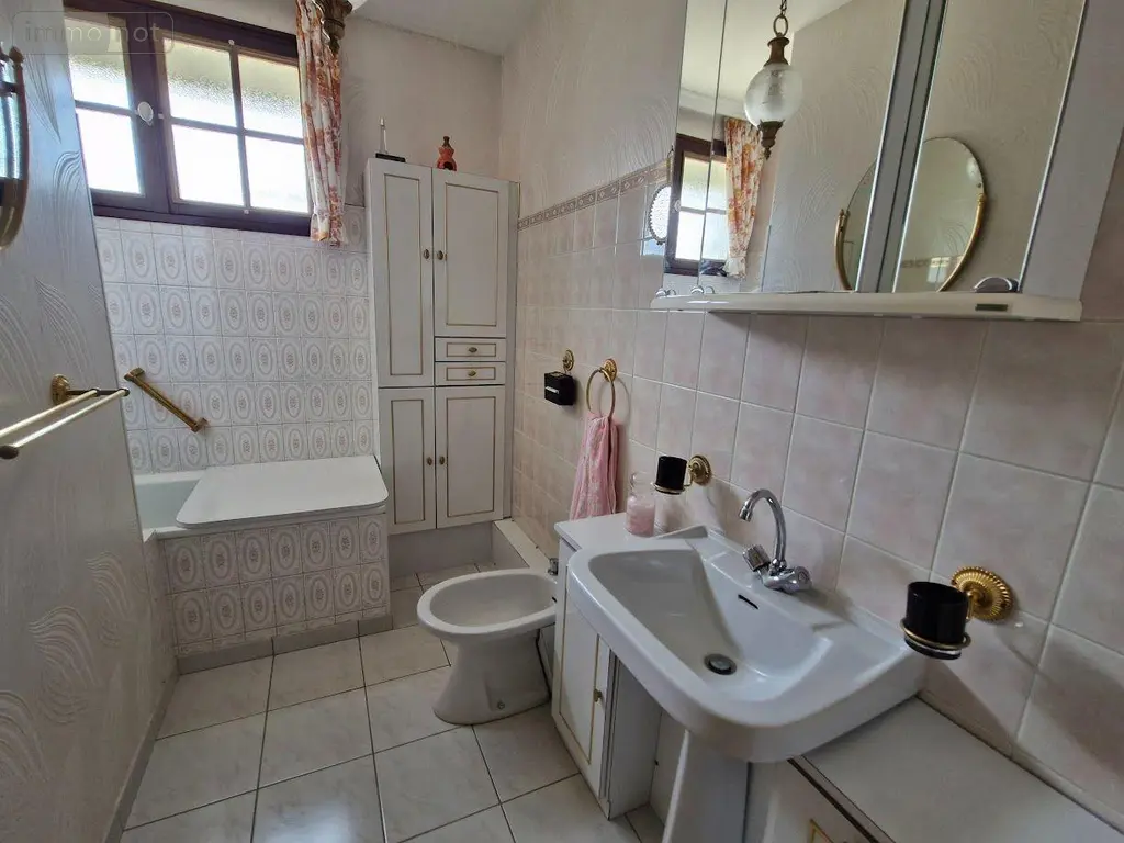 Maison a vendre Thorigné-Fouillard 35235 Ille-et-Vilaine 35 107 m2 5 pièces 343200 euros 241-IDG 005