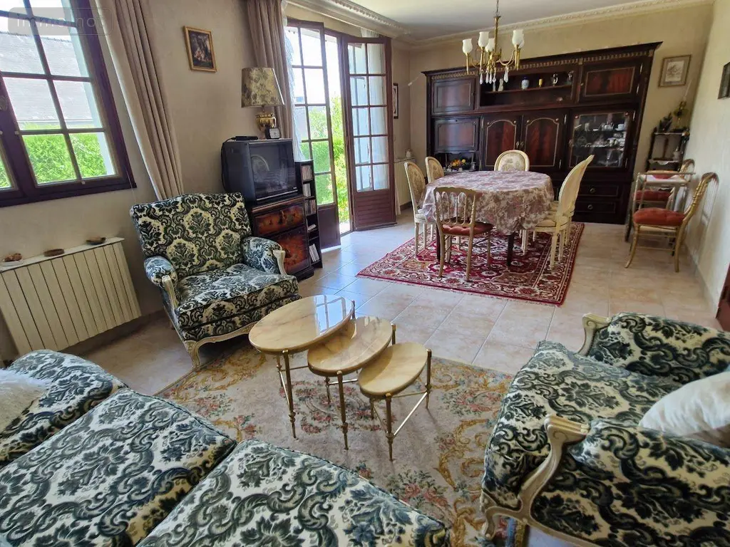Maison a vendre Thorigné-Fouillard 35235 Ille-et-Vilaine 35 107 m2 5 pièces 343200 euros 241-IDG 008