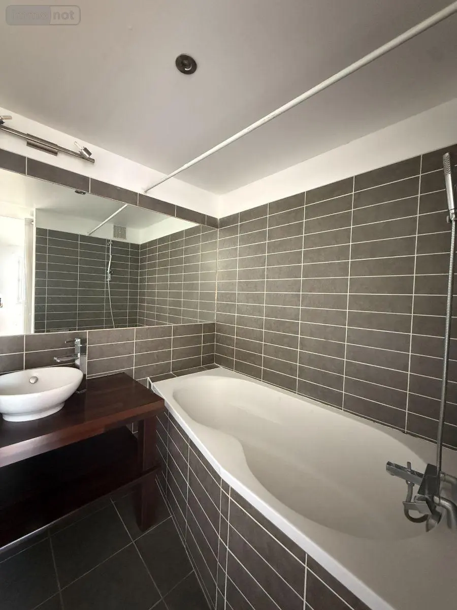 Appartement a vendre Saint-Paul 97460 La Réunion 974 63 m2 3 pièces 305000 euros 97424/292 008
