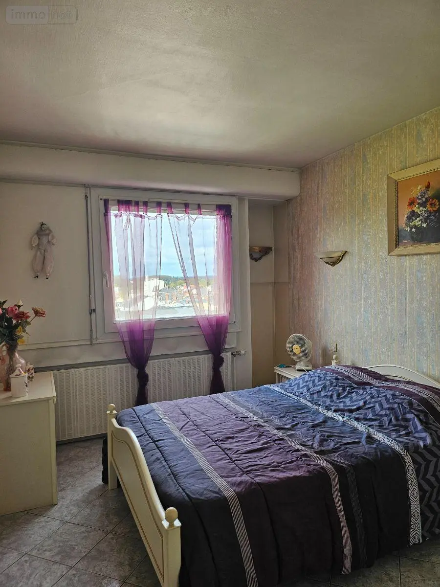 Appartement a vendre Bourges 18000 Cher 18 76 m2 4 pièces 117620 euros LA/74 005