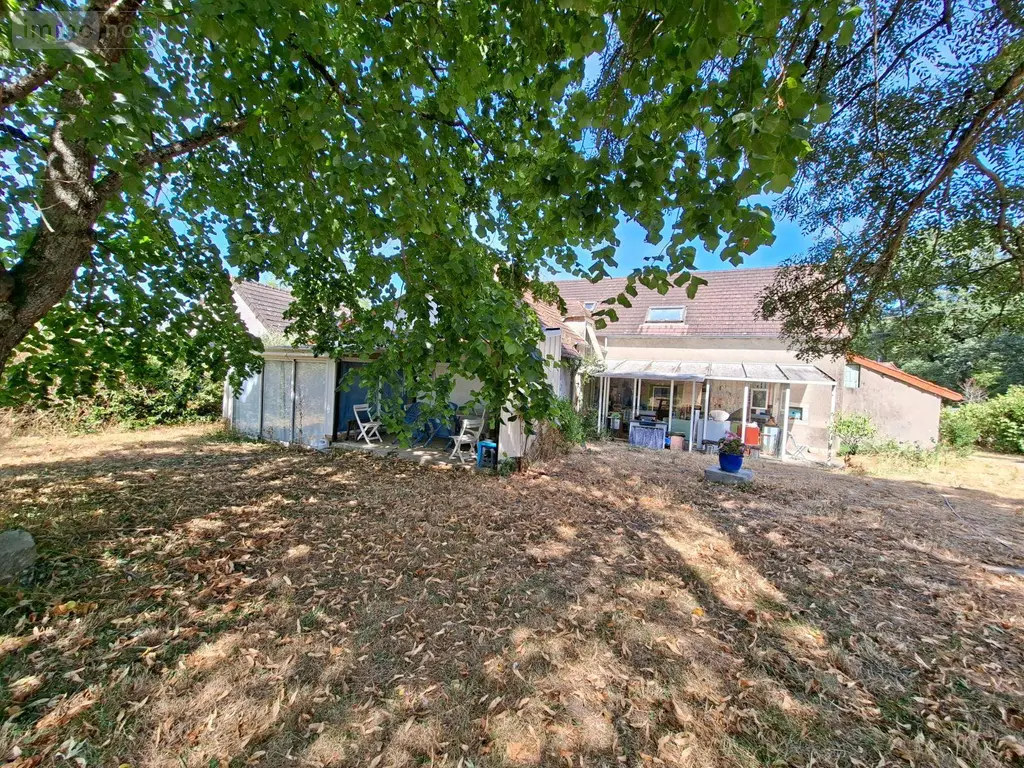 Maison a vendre Isle-et-Bardais 03360 Allier 03 151 m2 8 pièces 169300 euros 260111 002