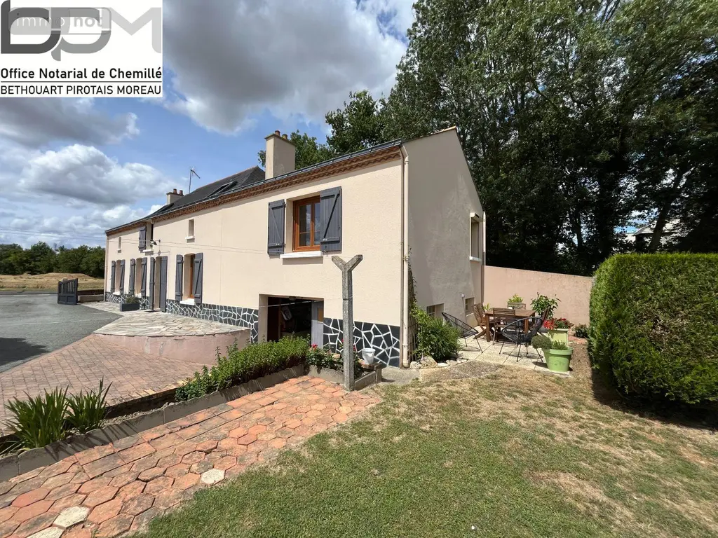 Maison a vendre Valanjou 49670 Maine-et-Loire 49 111 m2 255000 euros 49062/826 001