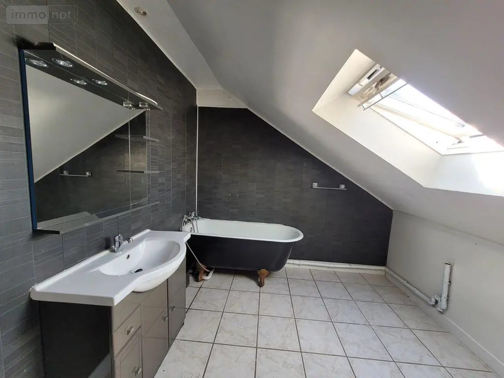 Appartement a vendre Dinard 35800 Ille-et-Vilaine 35 74 m2 5 pièces 312500 euros 337MO 004