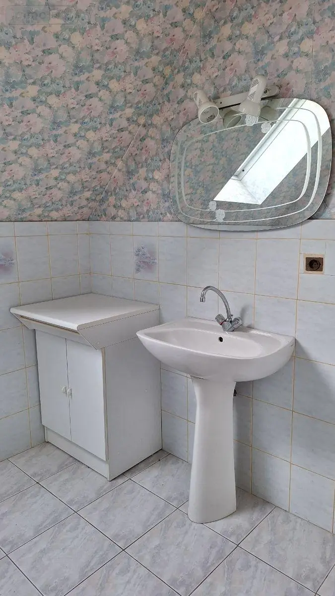 Maison a vendre Ernée 53500 Mayenne 53 141 m2 7 pièces 236250 euros 53077-37 009