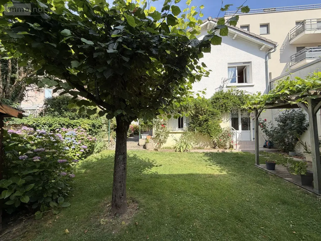 Maison a vendre Aurillac 15000 Cantal 15 110 m2 5 pièces 265000 euros 15061-81 001