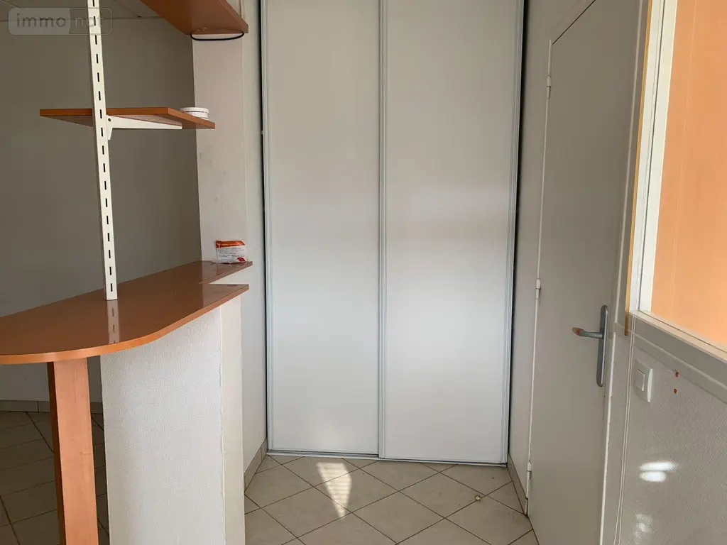 Location fonds et murs commerciaux Saint-Gilles 35590 Ille-et-Vilaine 35 47 m2 2 pièces 735 euros 050/165 006