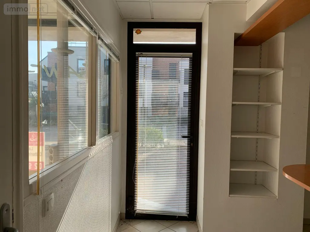 Location fonds et murs commerciaux Saint-Gilles 35590 Ille-et-Vilaine 35 47 m2 2 pièces 735 euros 050/165 014