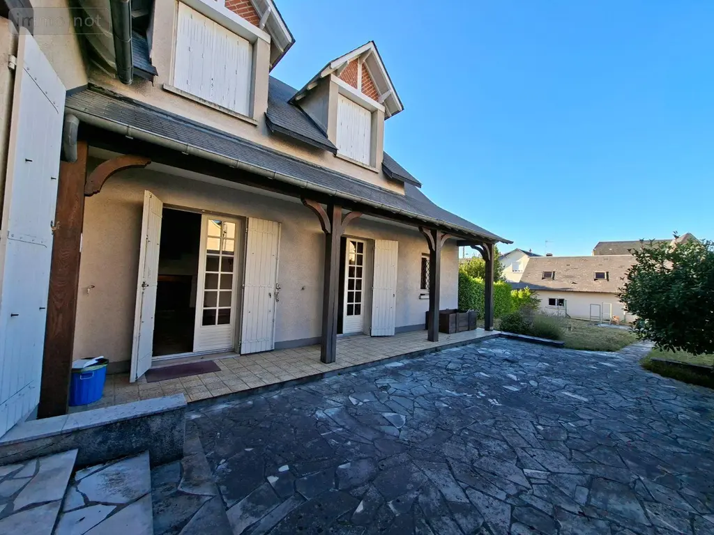 Maison a vendre Bourges 18000 Cher 18 197 m2 7 pièces 317000 euros 260115 027